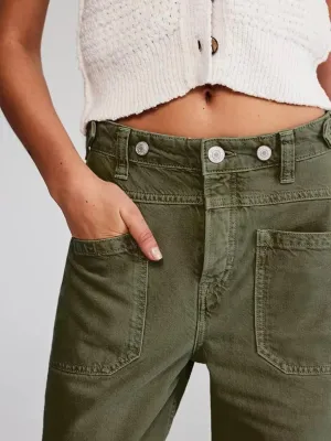 Green contrast jeans detail