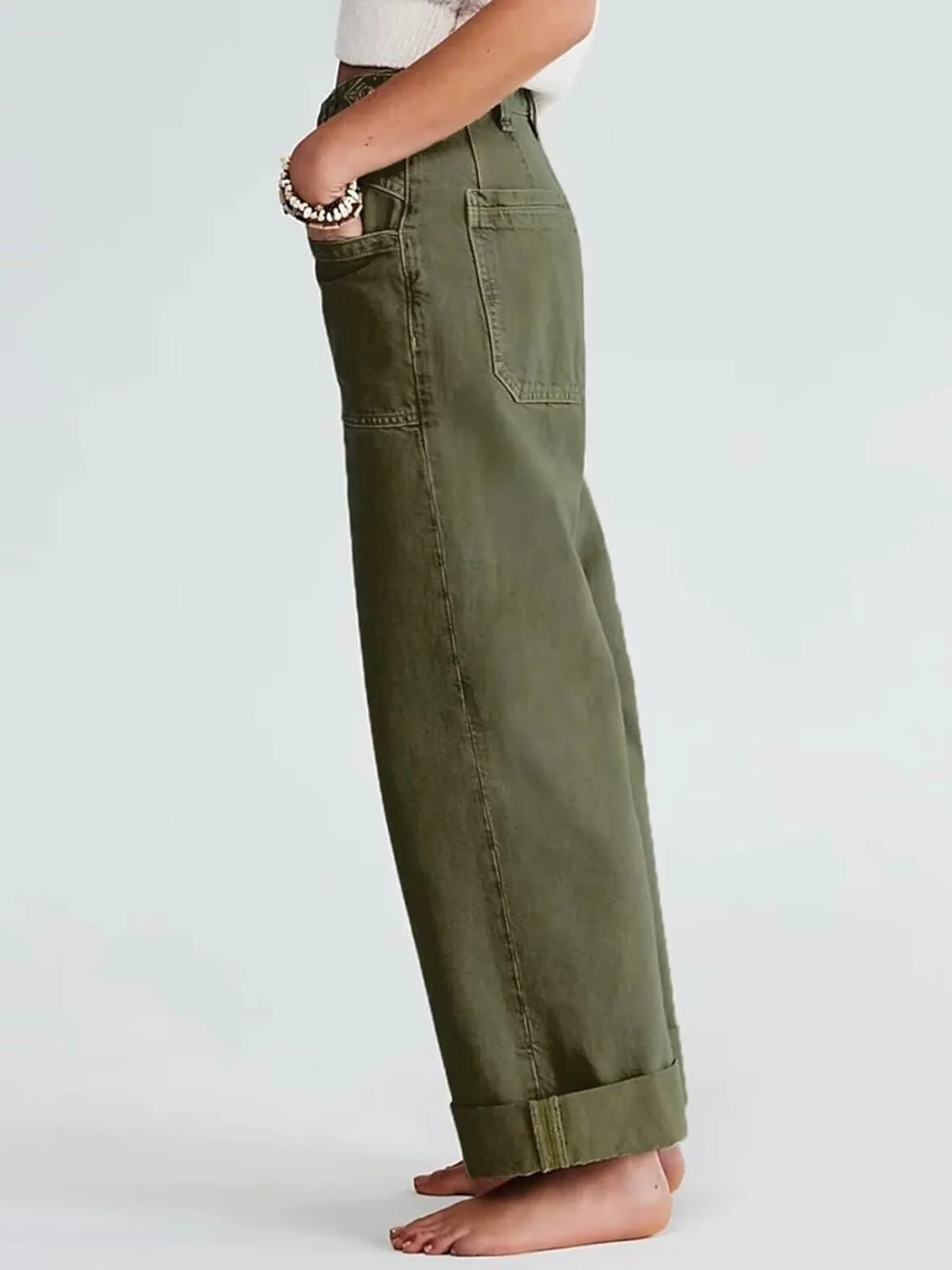 Green contrast jeans detail