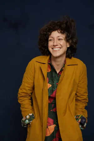 Palava Trenchcoat - Mustard - Badges Lining