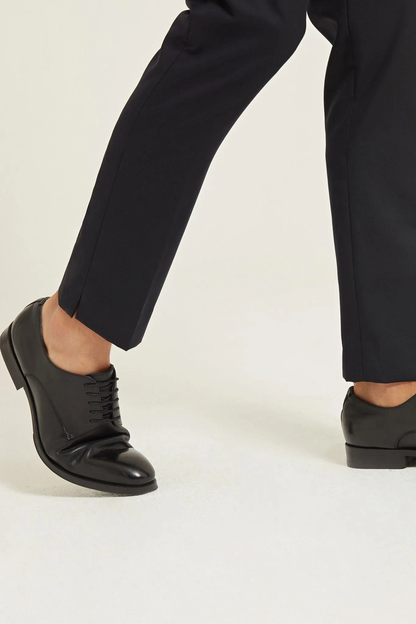 Pleated Wool-Blend Trouser